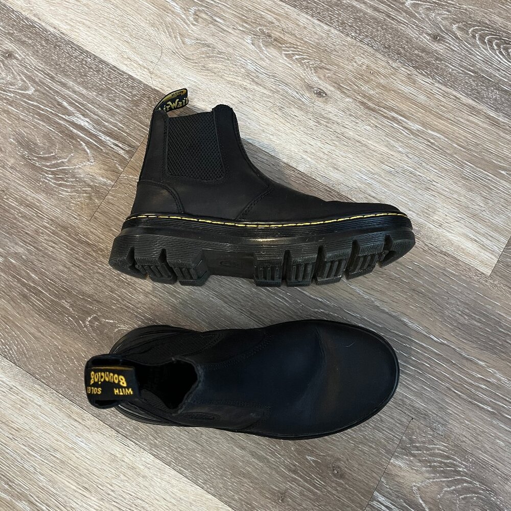 Dr. Martens unisex-adult Embury Leather Chelsea Boot, Black Wyoming, SIZE 6